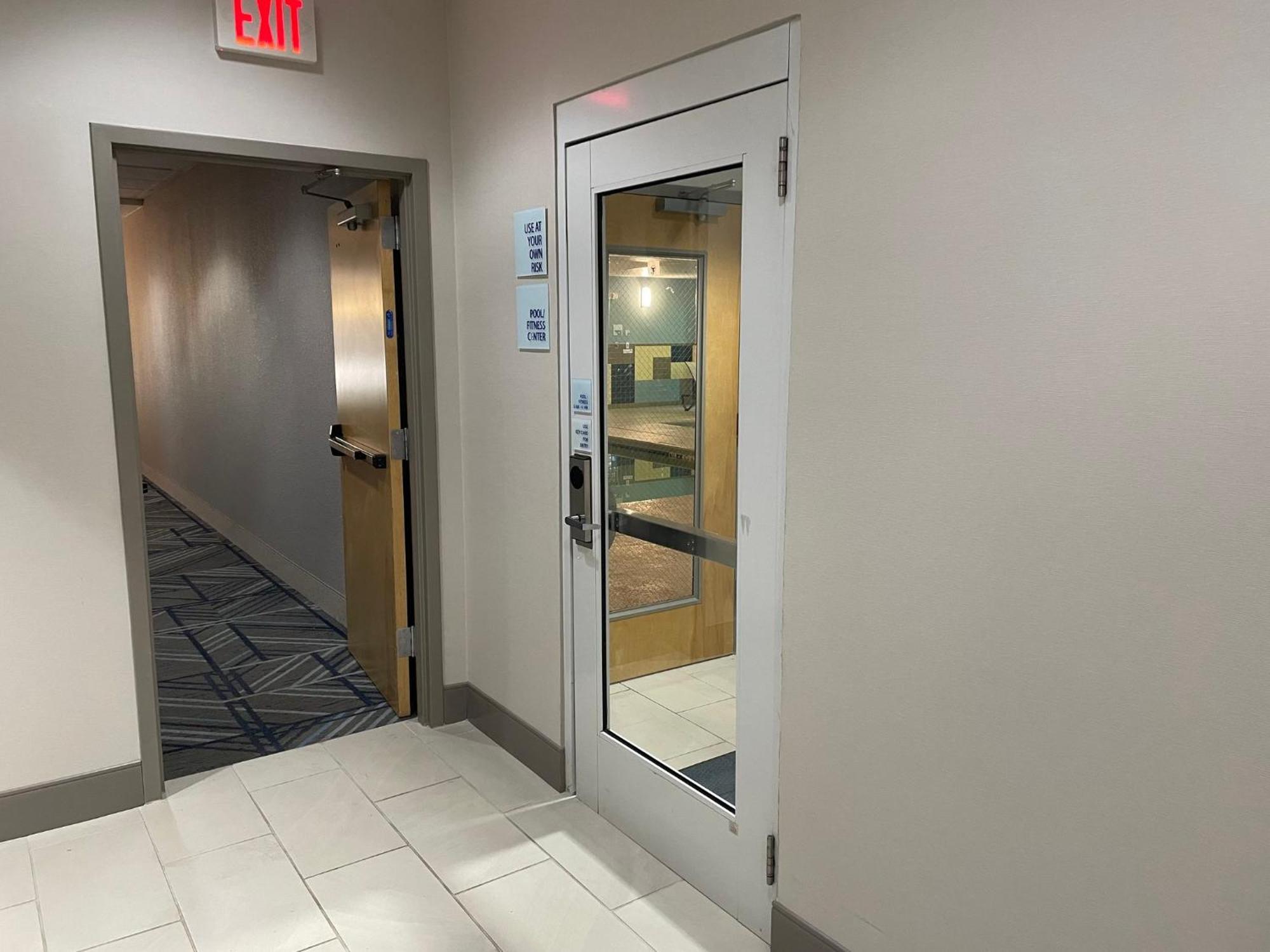 Holiday Inn Express Hotel Raleigh Southwest By Ihg Ngoại thất bức ảnh