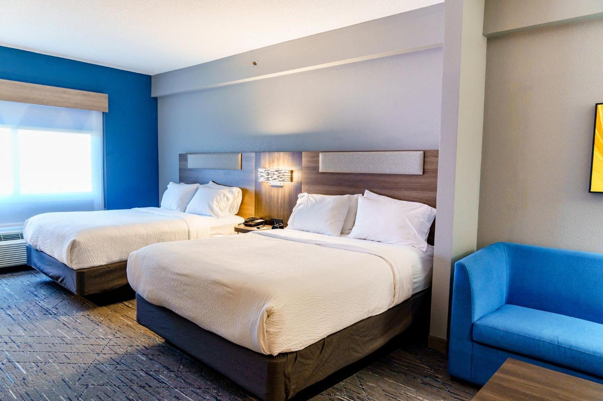 Holiday Inn Express Hotel Raleigh Southwest By Ihg Ngoại thất bức ảnh