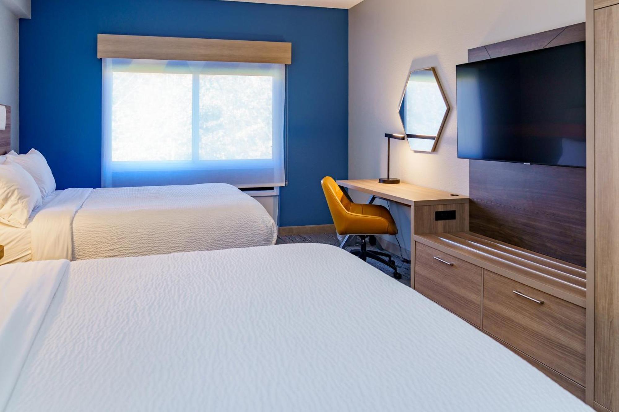 Holiday Inn Express Hotel Raleigh Southwest By Ihg Ngoại thất bức ảnh