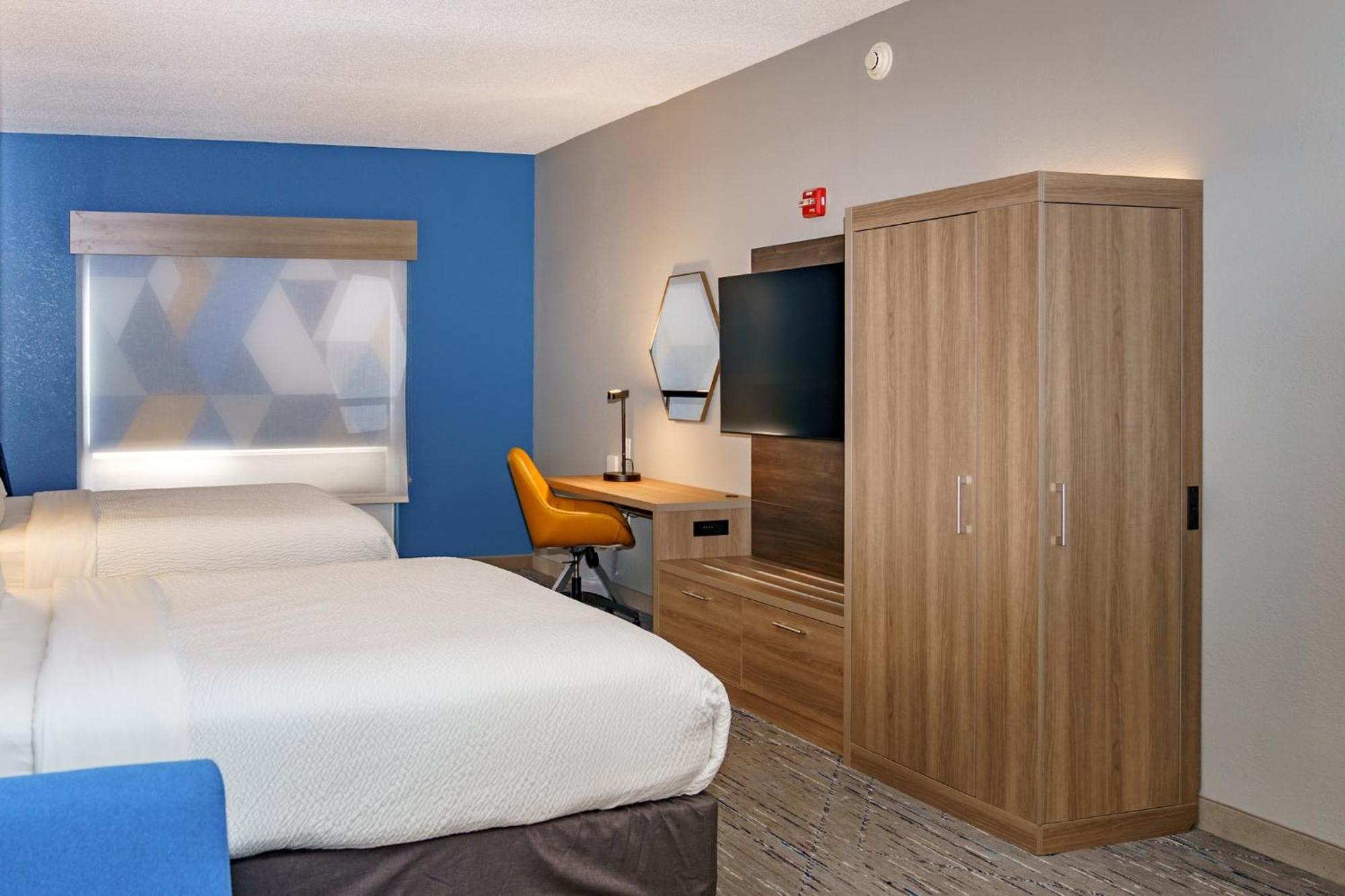 Holiday Inn Express Hotel Raleigh Southwest By Ihg Ngoại thất bức ảnh