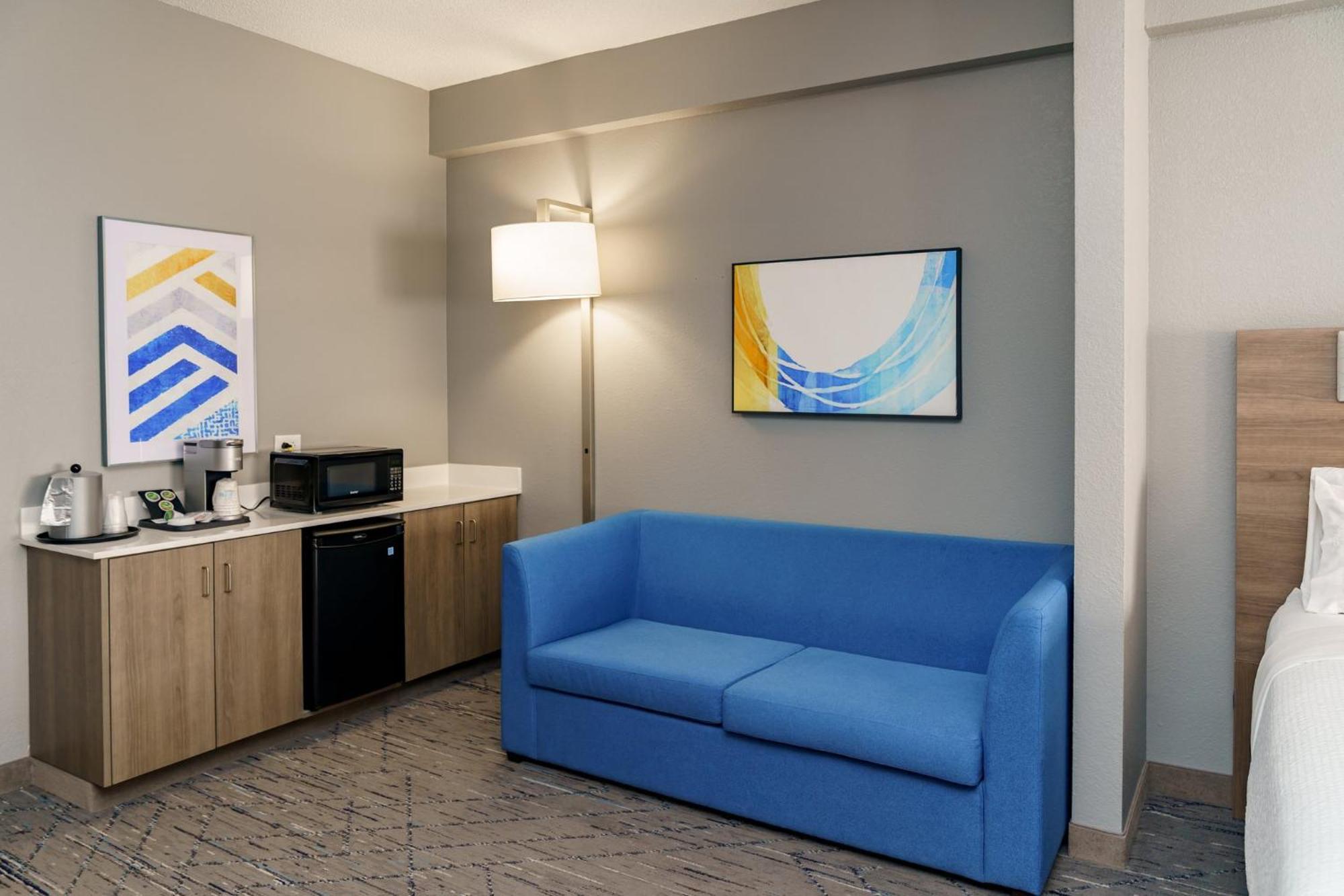 Holiday Inn Express Hotel Raleigh Southwest By Ihg Ngoại thất bức ảnh