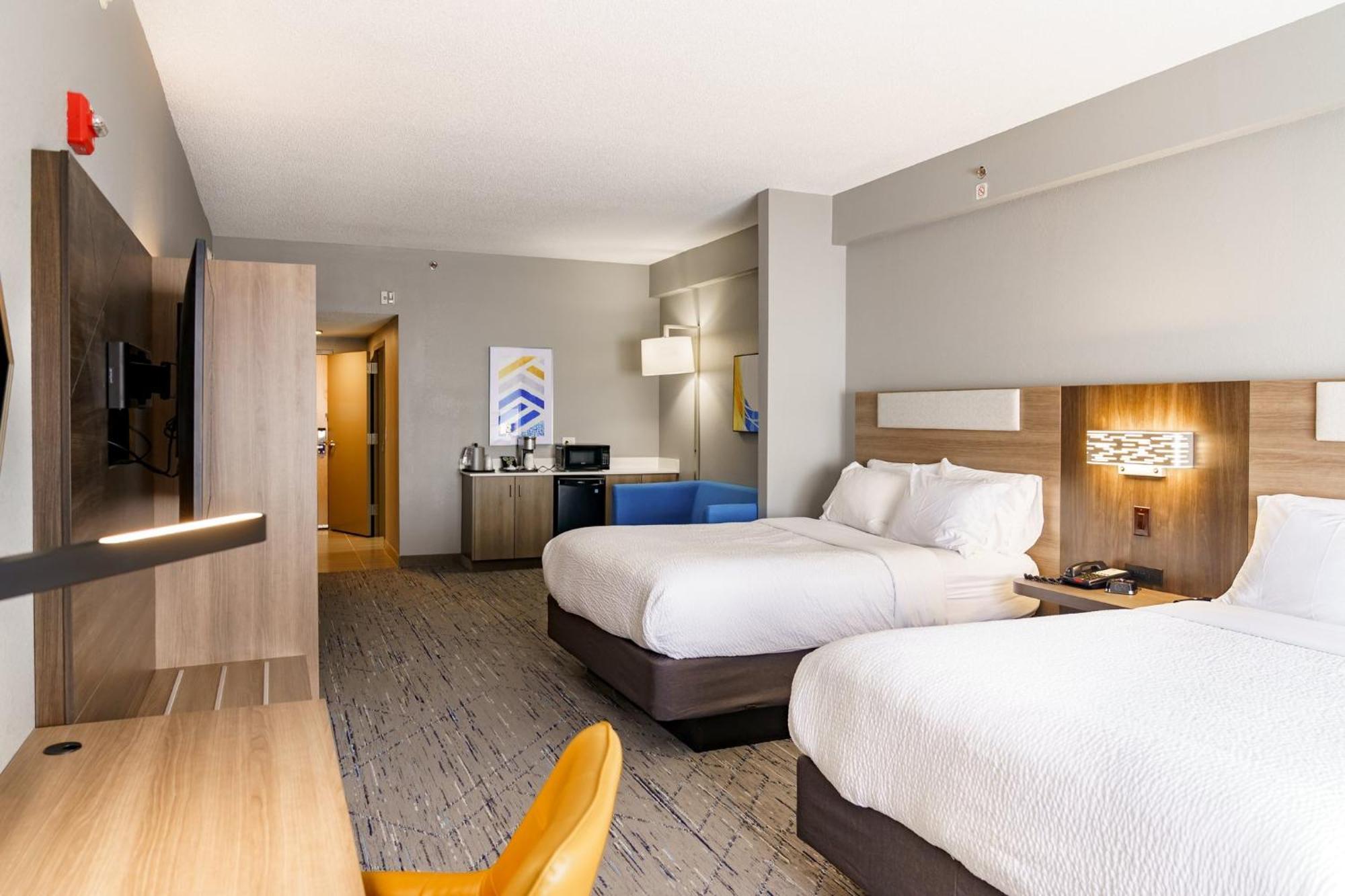 Holiday Inn Express Hotel Raleigh Southwest By Ihg Ngoại thất bức ảnh